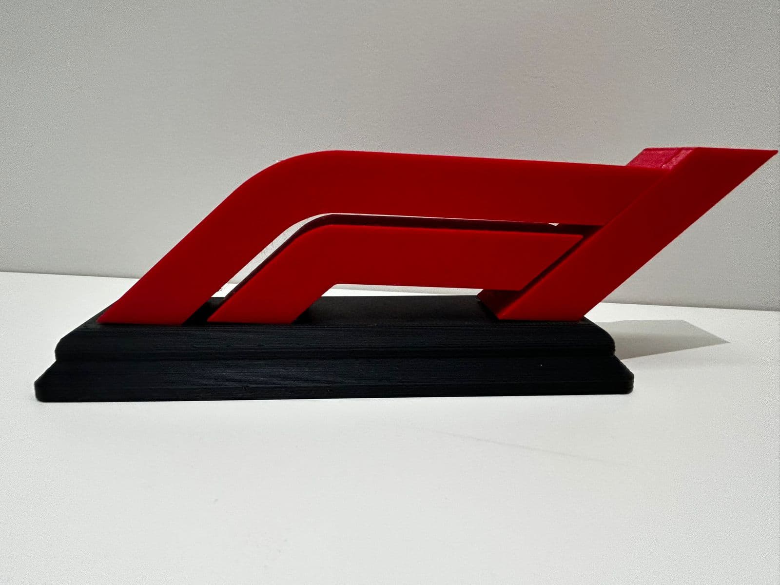 F1 logo print